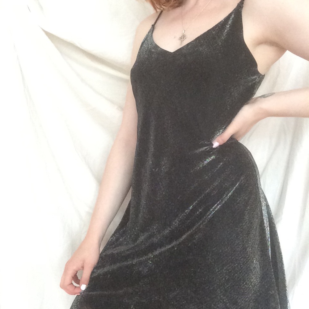 Shimmering slip dress - Picture 2 of 4